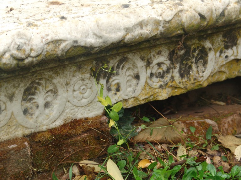 sarcofago - Avraham Hamayin