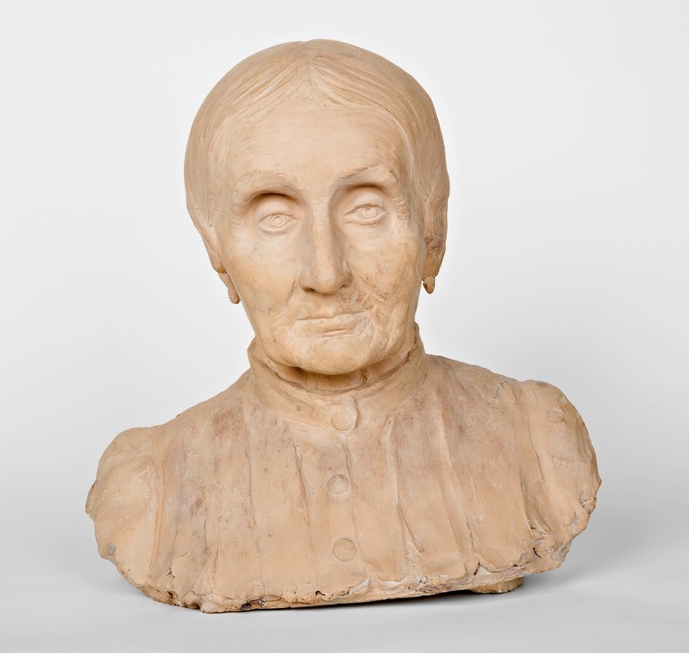 "Busto della nonna" (scultura), Baccarini Domenico