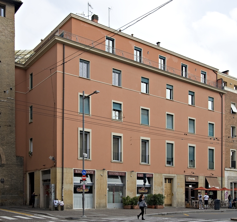 Casa d'abitazione Manzotti (Bologna)