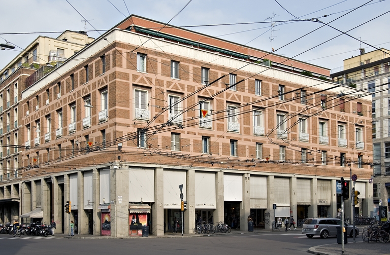 Edificio di testata I lotto Est via Marconi (Bologna)