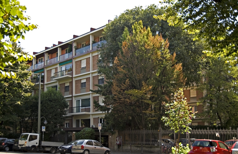Edificio per abitazioni in via Dante (Bologna)