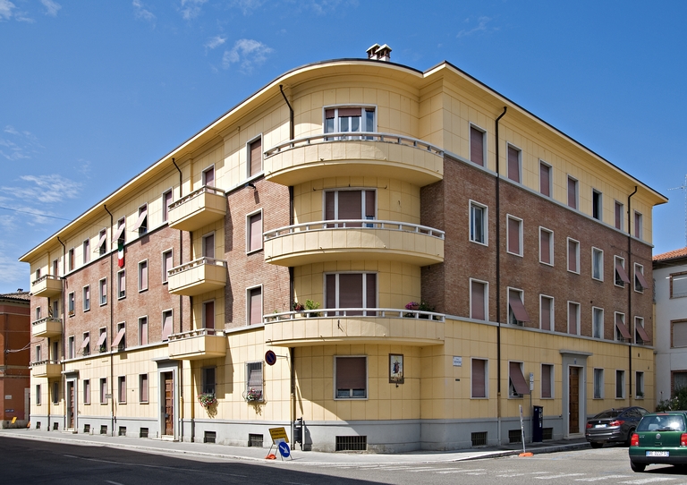 Edificio residenziale comunale (Faenza)