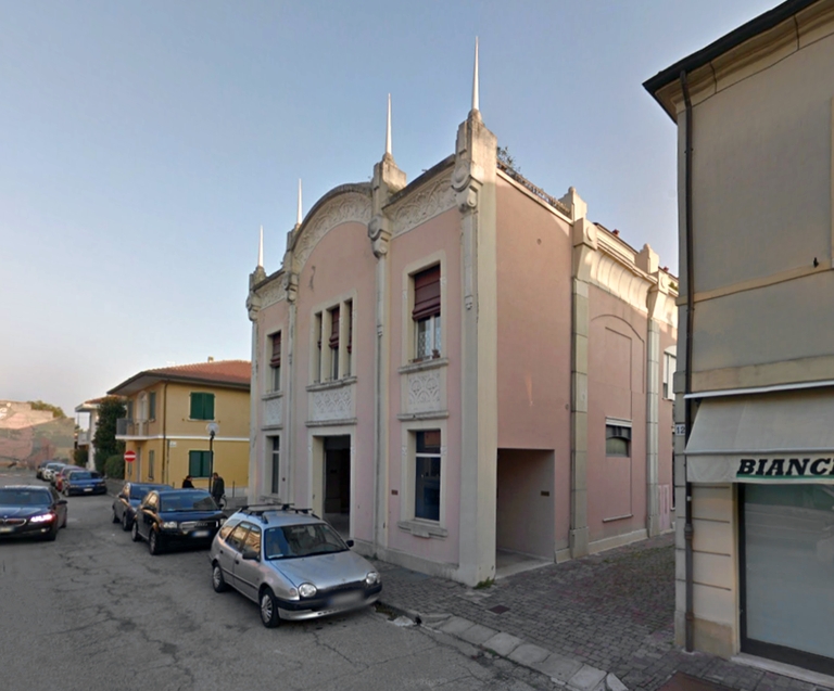 Ristrutturazione ex sala del cinema Eden ad uso residenza e uffici (Santarcangelo di Romagna)
