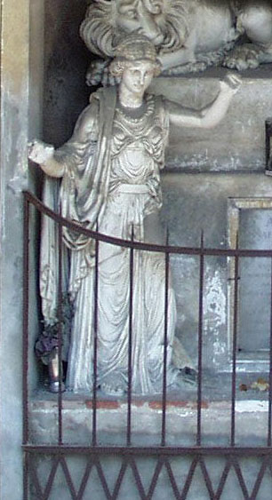 allegoria dell'Eternità (statua), Putti Giovanni (1819) 