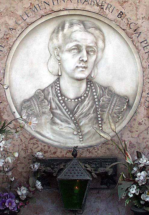 busto di Clementina Raineri Biscia Pepoli (rilievo) (1914)