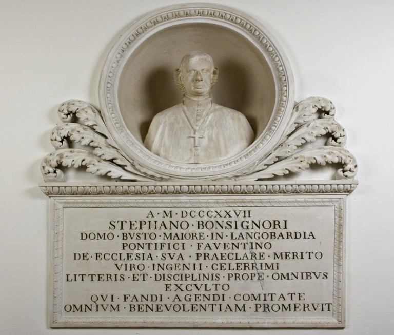 "Monumento onorario al Vescovo Stefano Bonsignori" (monumento commemorativo) (1827) 
