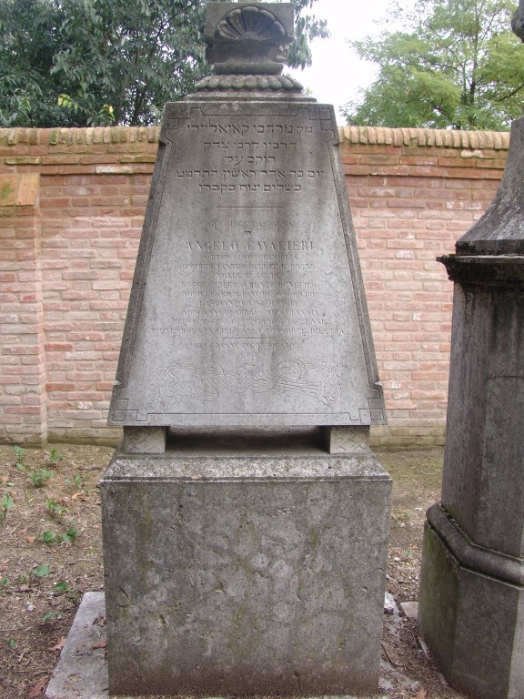 monumento - Cavalieri Angelo