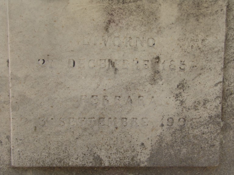 Panneggio. (monumento) - Cavalieri Archivolti Luigia 