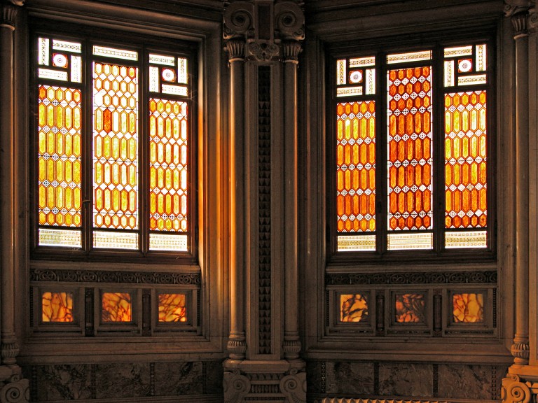 motivi decorativi geometrici, a caulicoli, a fusaiole, a bottoni, a losanghe (vetrata), Giusti Ugo (1919-1923)